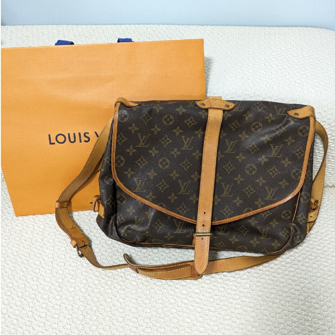 LOUIS VUITTON(ルイヴィトン)のLOUIS VUITTON ショルダーバッグ ソミュール35 モノグラム レディースのバッグ(ショルダーバッグ)の商品写真