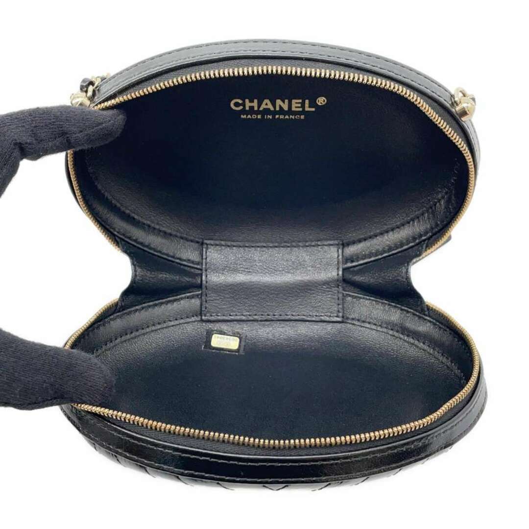 CHANEL(シャネル)のシャネル チェーンショルダーバッグ ラパウザ Vステッチ レザー CHANEL バッグ 黒 レディースのバッグ(ショルダーバッグ)の商品写真