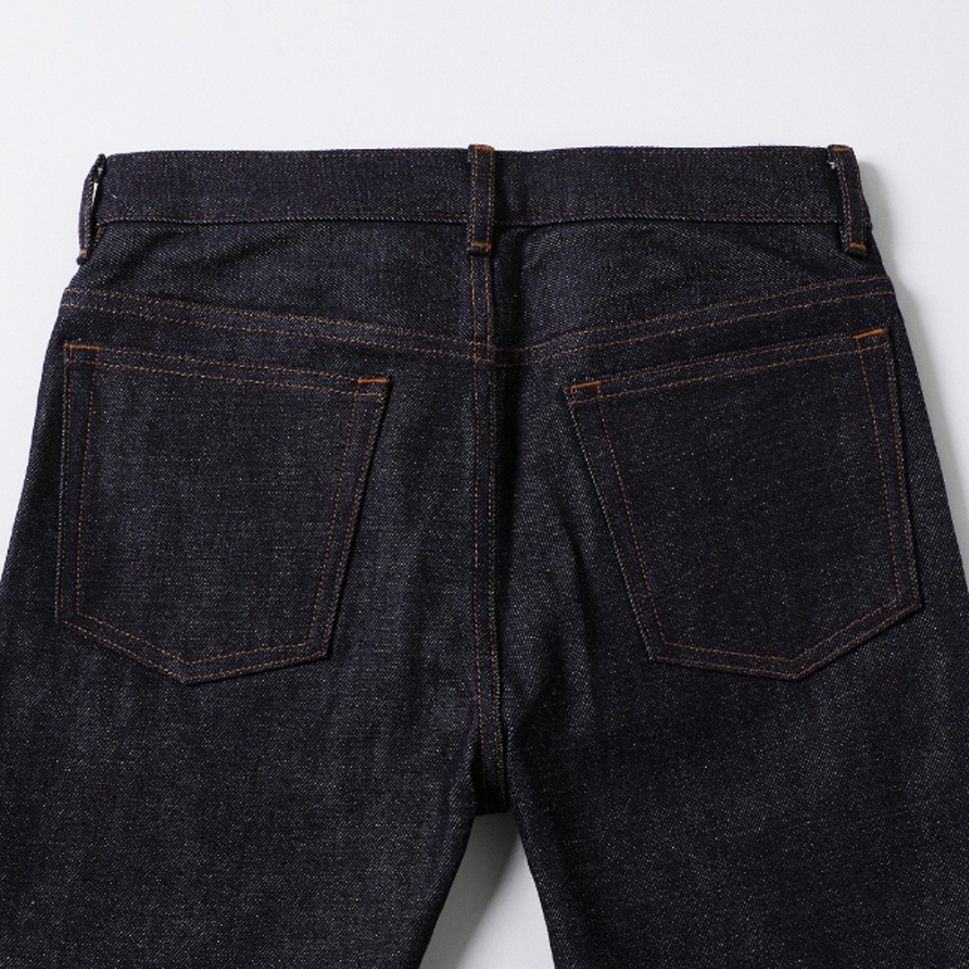 A.P.C(アーペーセー)のアーペーセー/A.P.C. パンツ アパレル メンズ PETIT NEW STANDARD/プチニュースタンダード デニムパンツ INDIGO M09047-CODBS-IAI _0410ff メンズのパンツ(デニム/ジーンズ)の商品写真