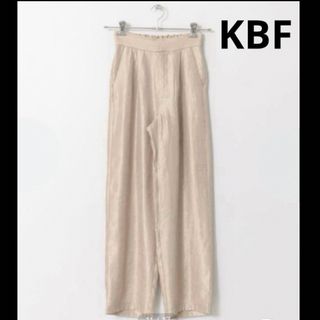 KBF - KBF シャイニーワイドパンツ サイズフリー アーバンリサーチ