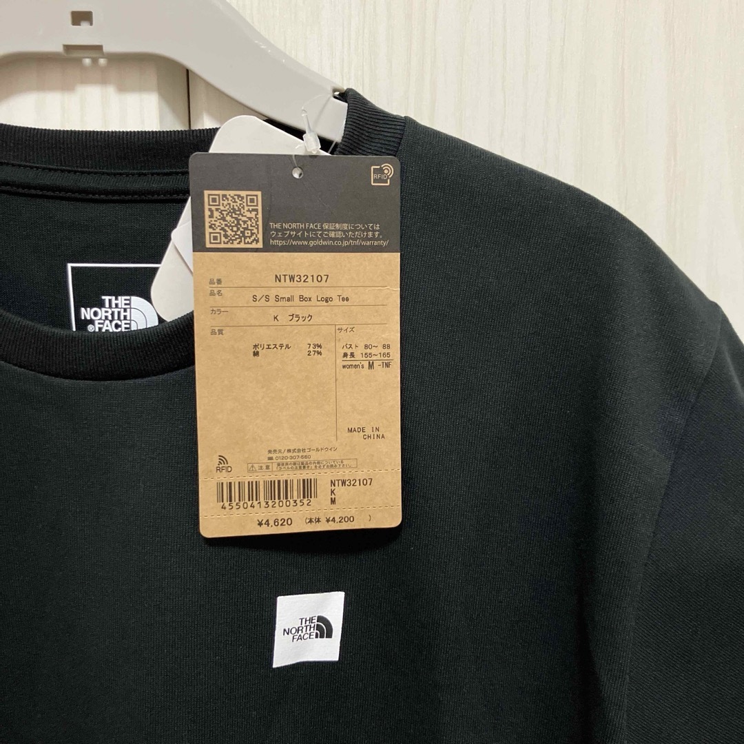 THE NORTH FACE(ザノースフェイス)のノースフェイス  スモールボックスロゴティー　レディース レディースのトップス(Tシャツ(半袖/袖なし))の商品写真