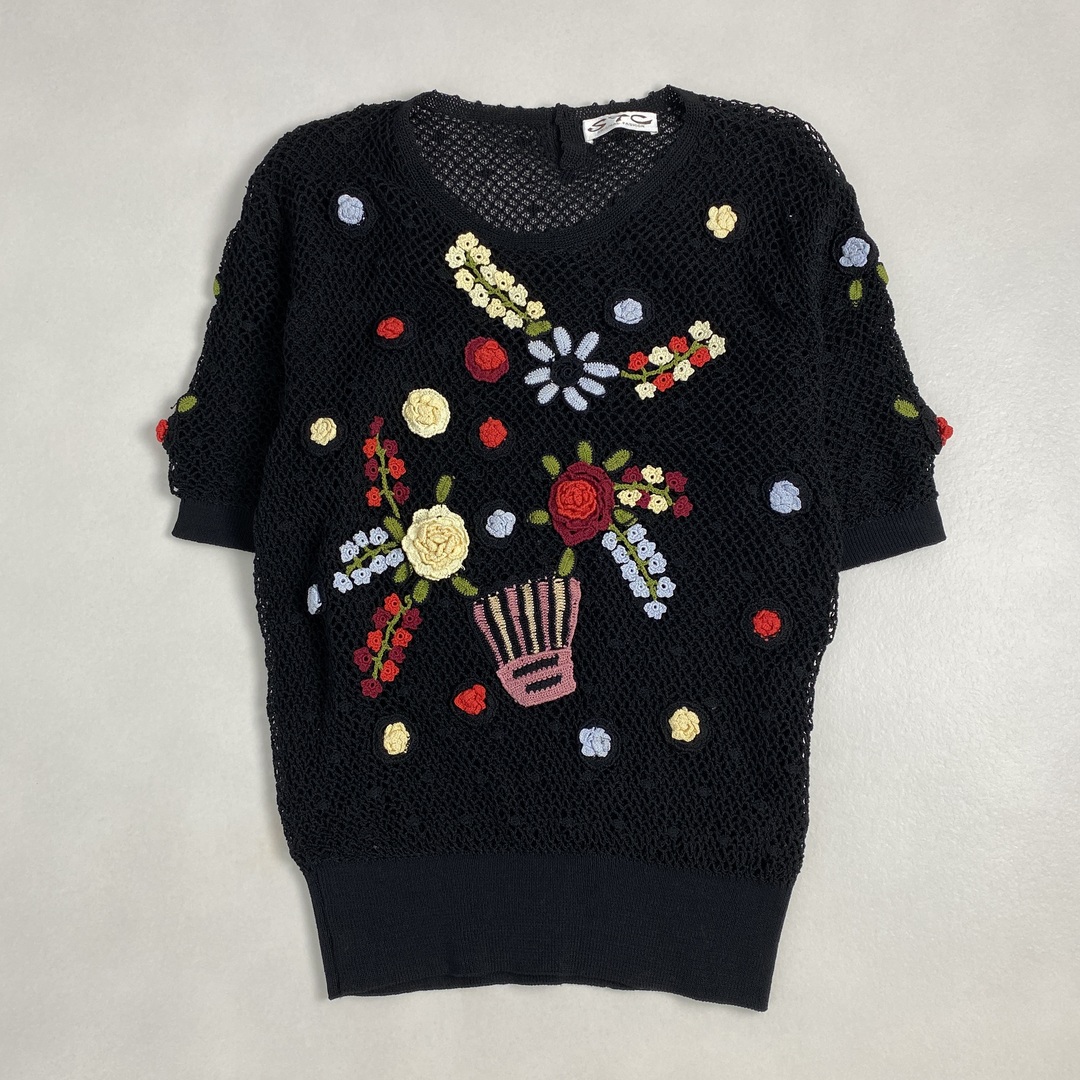 ニット　半袖　総レース　総刺繍　花柄　昭和レトロ　黒　赤　黄 レディースのトップス(ニット/セーター)の商品写真