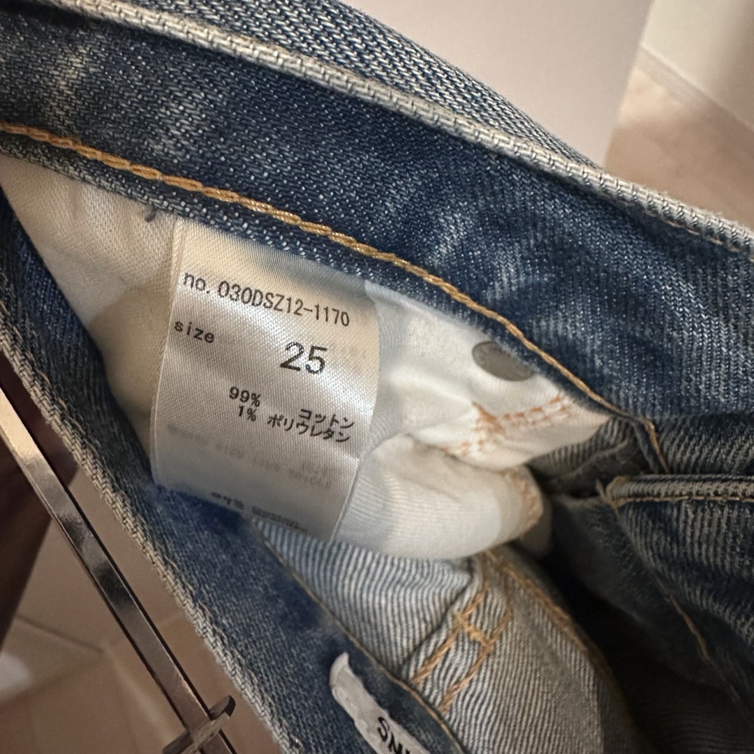 SLY(スライ)のSLY スライ　フレア　パンツ　jeans ジーンズ　デニム レディースのパンツ(デニム/ジーンズ)の商品写真