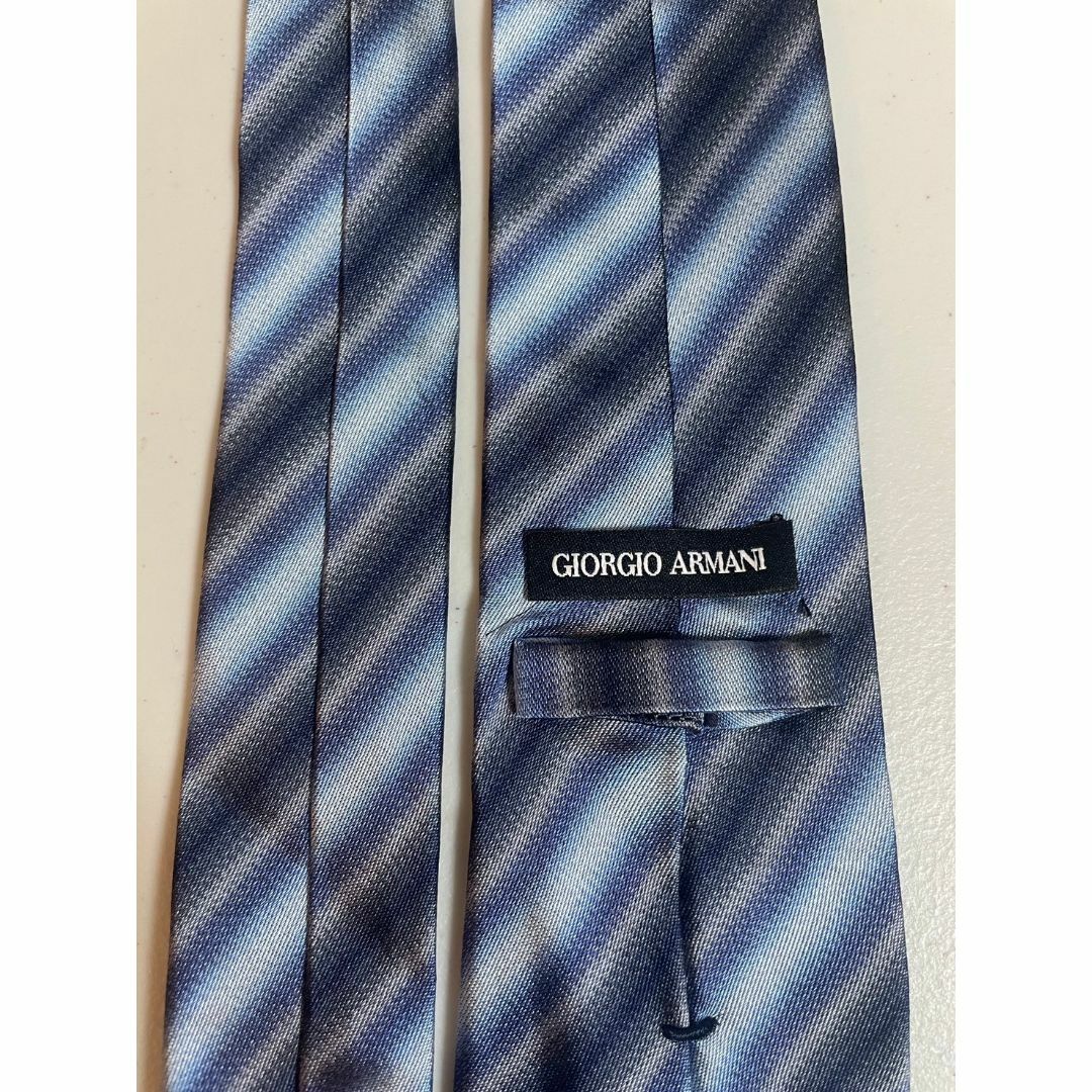 Giorgio Armani(ジョルジオアルマーニ)のGIORGIO ARMANI【ストライプ】 USED オールド ネクタイ　古着 メンズのファッション小物(ネクタイ)の商品写真