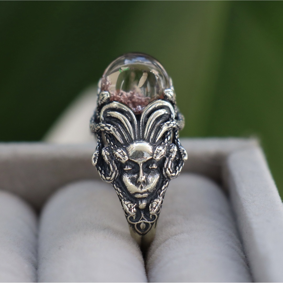 レッドガーデンクォーツ メドゥーサ 蛇 シルバー925 天然石リング 指輪 ヘビ メンズのアクセサリー(リング(指輪))の商品写真