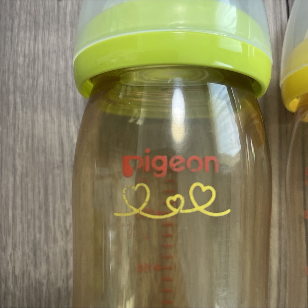 Pigeon(ピジョン)のPigeon  母乳実感哺乳瓶 プラスティック製  240ml キッズ/ベビー/マタニティの授乳/お食事用品(哺乳ビン)の商品写真