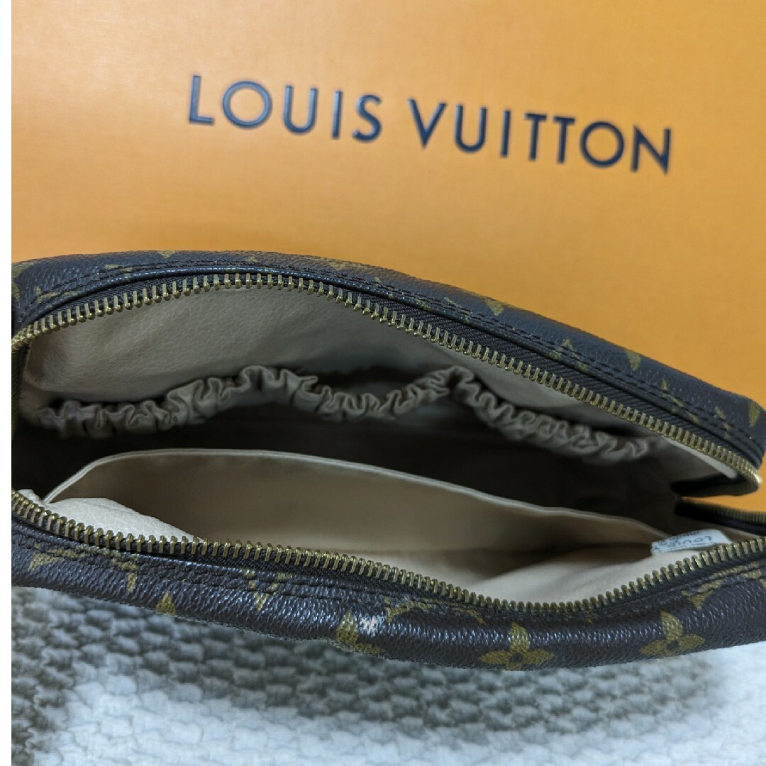 LOUIS VUITTON(ルイヴィトン)のルイヴィトン モノグラム トゥルーストワレット レディースのバッグ(クラッチバッグ)の商品写真