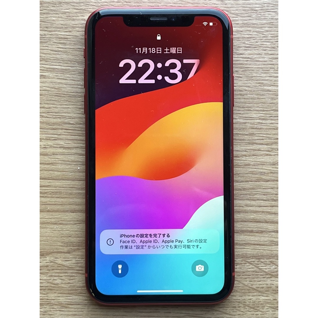 Apple(アップル)のiPhone XR レッド 64 GB docomo　美品 スマホ/家電/カメラのスマートフォン/携帯電話(スマートフォン本体)の商品写真