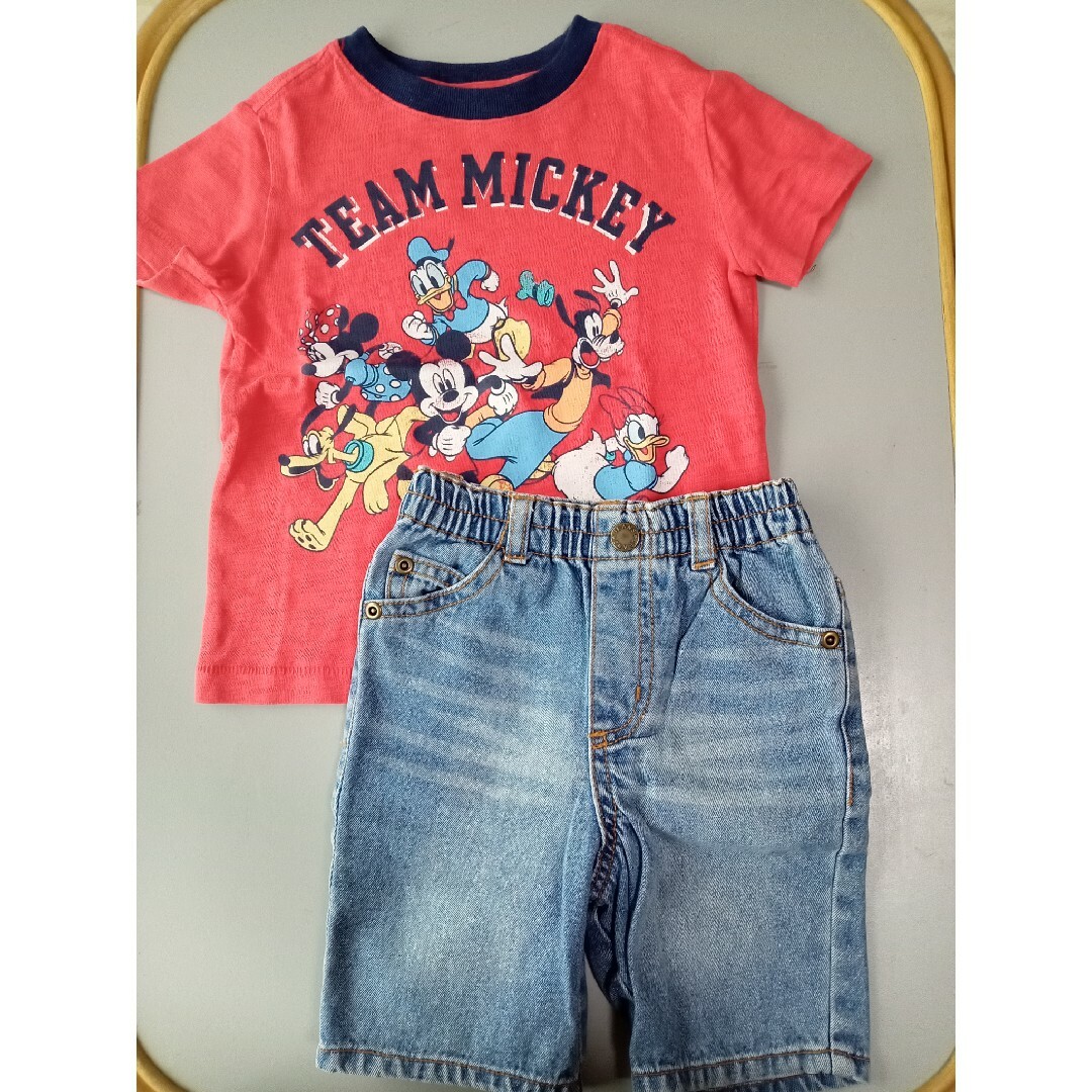 GAP(ギャップ)のGAPディズニー+デニム キッズ/ベビー/マタニティのキッズ服男の子用(90cm~)(Tシャツ/カットソー)の商品写真