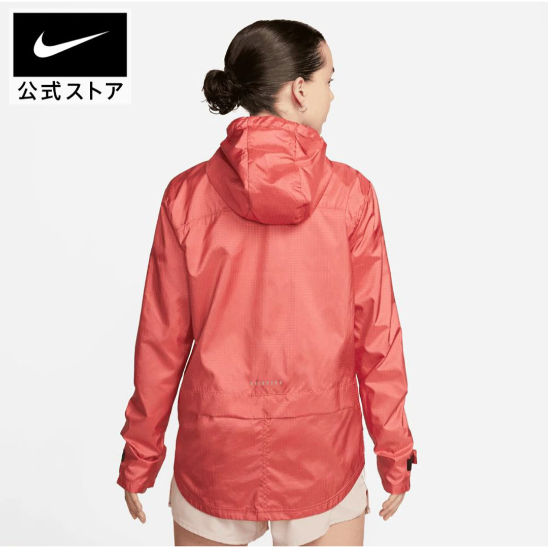 NIKE(ナイキ)の☆新品☆ ナイキ　ランニングウェア レディース エッセンシャルジャケット　L スポーツ/アウトドアのランニング(ウェア)の商品写真