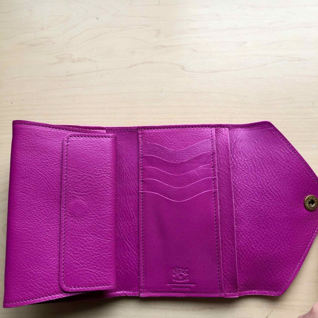 IL BISONTE(イルビゾンテ)の★新品★イルビゾンテ　二つ折り財布　エンベロープ型　ピンク　牛革　イタリア製 レディースのファッション小物(財布)の商品写真