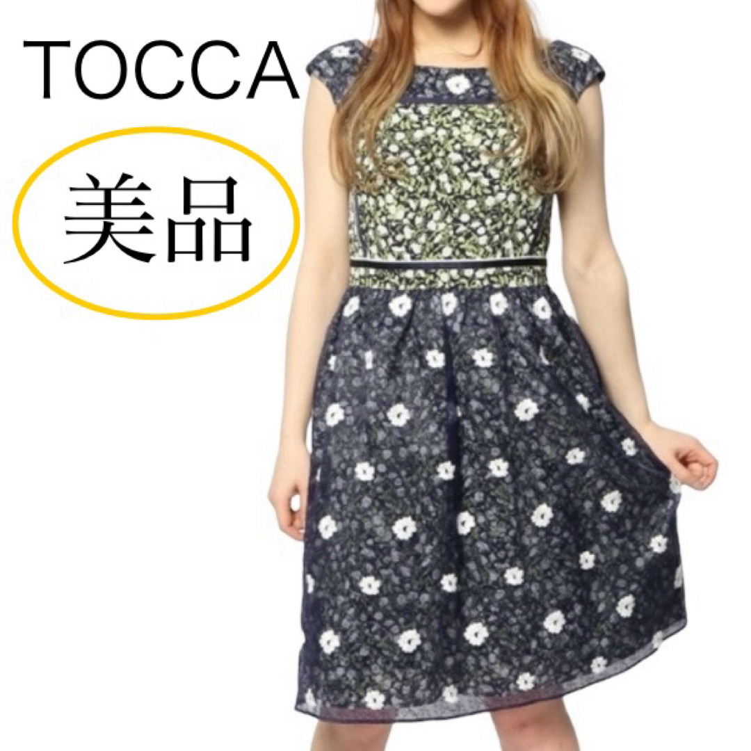 TOCCA(トッカ)の美品 TOCCA 刺繍 花柄 フレアスカート ワンピース ネイビー 2 レディースのワンピース(ひざ丈ワンピース)の商品写真