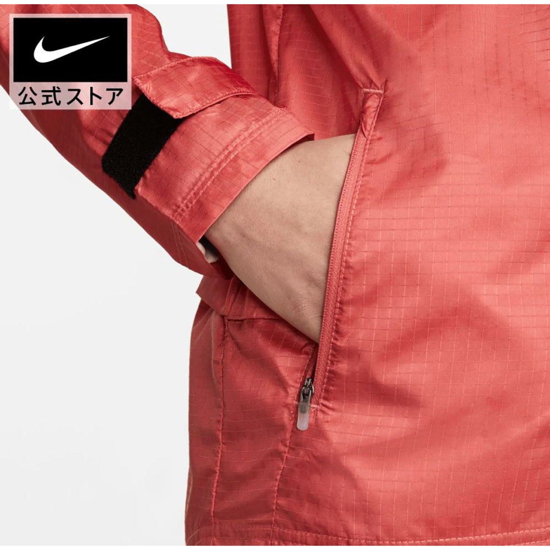 NIKE(ナイキ)の☆新品☆ ナイキ　ランニングウェア レディース エッセンシャルジャケット　XL スポーツ/アウトドアのランニング(ウェア)の商品写真