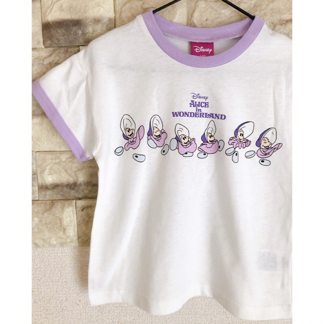 Disney(ディズニー)のディズニー　不思議の国のアリス　ヤングオイスター　tシャツ 子供服　100 キッズ/ベビー/マタニティのキッズ服女の子用(90cm~)(Tシャツ/カットソー)の商品写真
