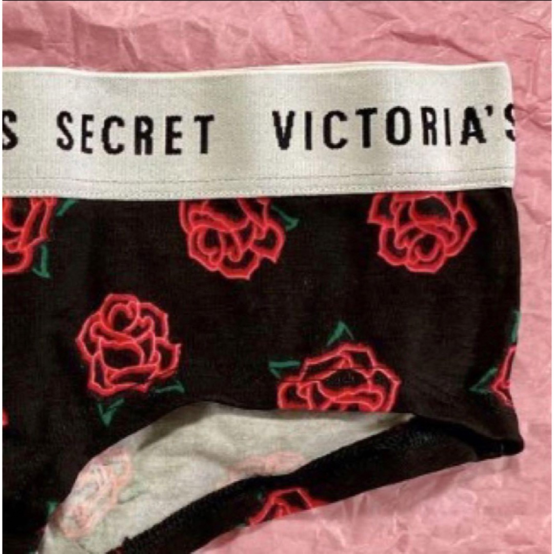 Victoria's Secret(ヴィクトリアズシークレット)の新品タグ付き‼️ヴィクトリアシークレット　ショーツ　アンダーウェア　下着　薔薇 レディースの下着/アンダーウェア(ショーツ)の商品写真