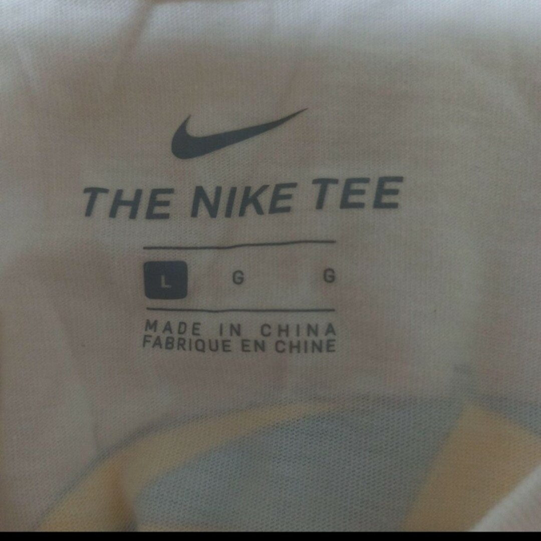 NIKE(ナイキ)のNike　シャツ　Lサイズ メンズのトップス(Tシャツ/カットソー(半袖/袖なし))の商品写真