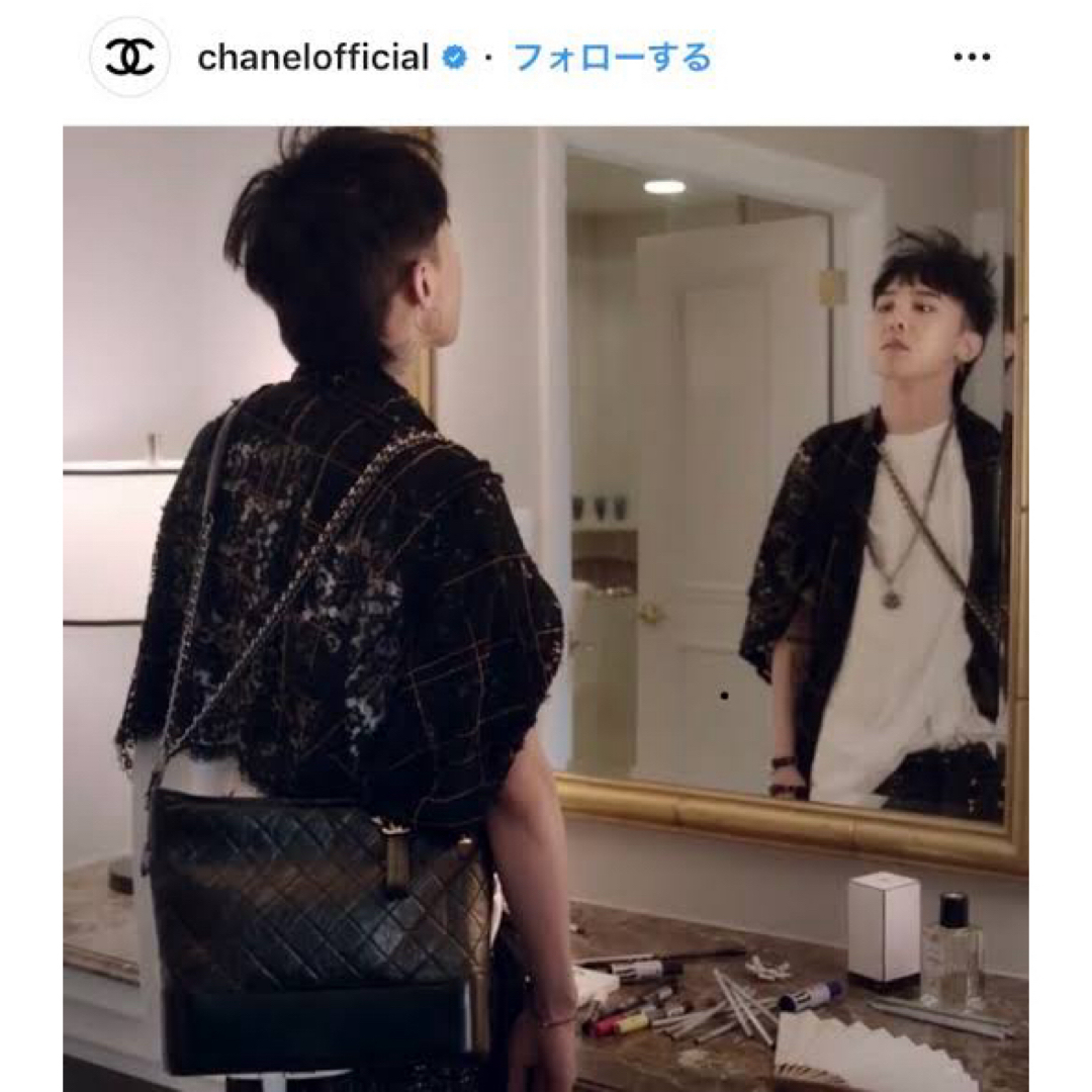 CHANEL(シャネル)のCHANEL ガブリエルドゥシャネルホーボーバッグラージサイズ　g-dragon レディースのバッグ(ショルダーバッグ)の商品写真