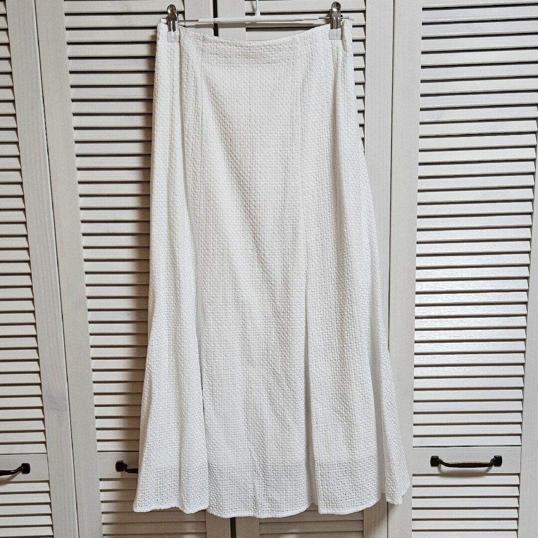ViS(ヴィス)の試着のみ美品♡ViSの幾何学レースマーメイドスカート ホワイト Sサイズ レディースのスカート(ロングスカート)の商品写真