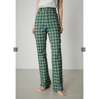 アズールバイマウジー(AZUL by moussy)のCHECK FLARE PANTS/チェックフレアパンツ(カジュアルパンツ)