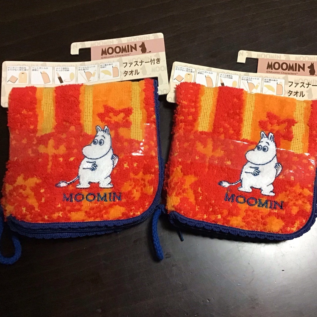 MOOMIN(ムーミン)のサンリオ　ムーミン  ファスナー付きハンドタオル　ポーチ型タオル　2枚セット レディースのファッション小物(ポーチ)の商品写真