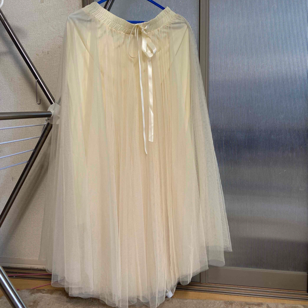 【新品未使用】 メッシュプリーツスカート　　フレアー　可愛い　 レディースのスカート(ロングスカート)の商品写真