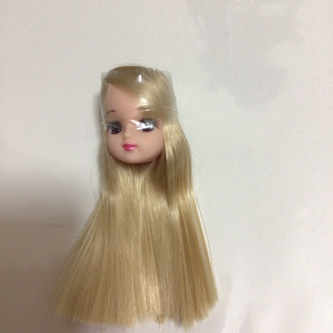 リカちゃん(リカチャン)のリカちゃん人形　リカちゃん　ヘッド　金髪ストレート ハンドメイドのぬいぐるみ/人形(人形)の商品写真
