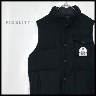 FIDELITY - FIDELITY シンプル　ダウンベスト　ブラック　黒　ワッペン　カジュアル