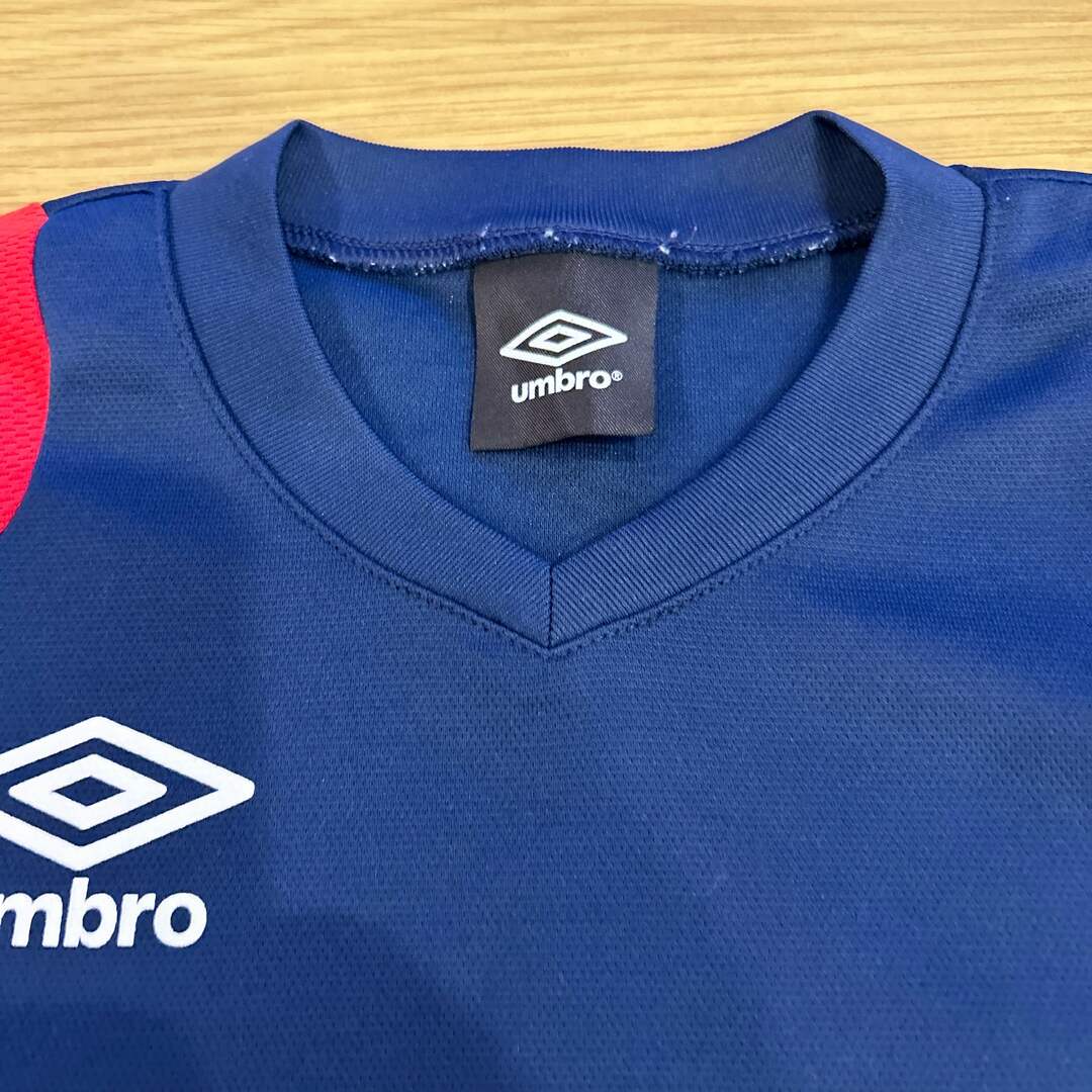 UMBRO(アンブロ)のアンブロ　ジュニア　プラシャツ　130㎝ キッズ/ベビー/マタニティのキッズ服男の子用(90cm~)(Tシャツ/カットソー)の商品写真