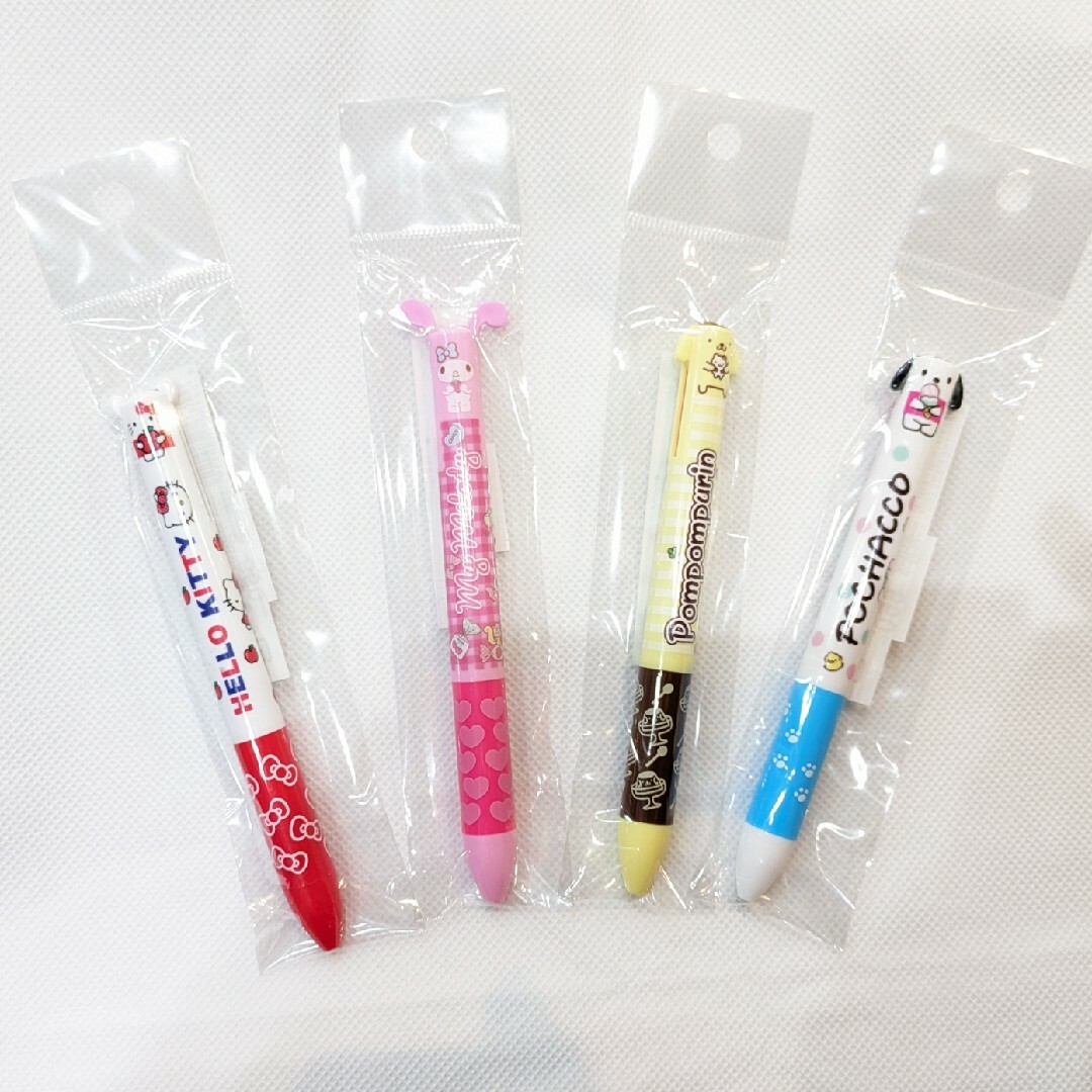 mimi2色ボールペン サンリオ 4本セット インテリア/住まい/日用品の文房具(ペン/マーカー)の商品写真