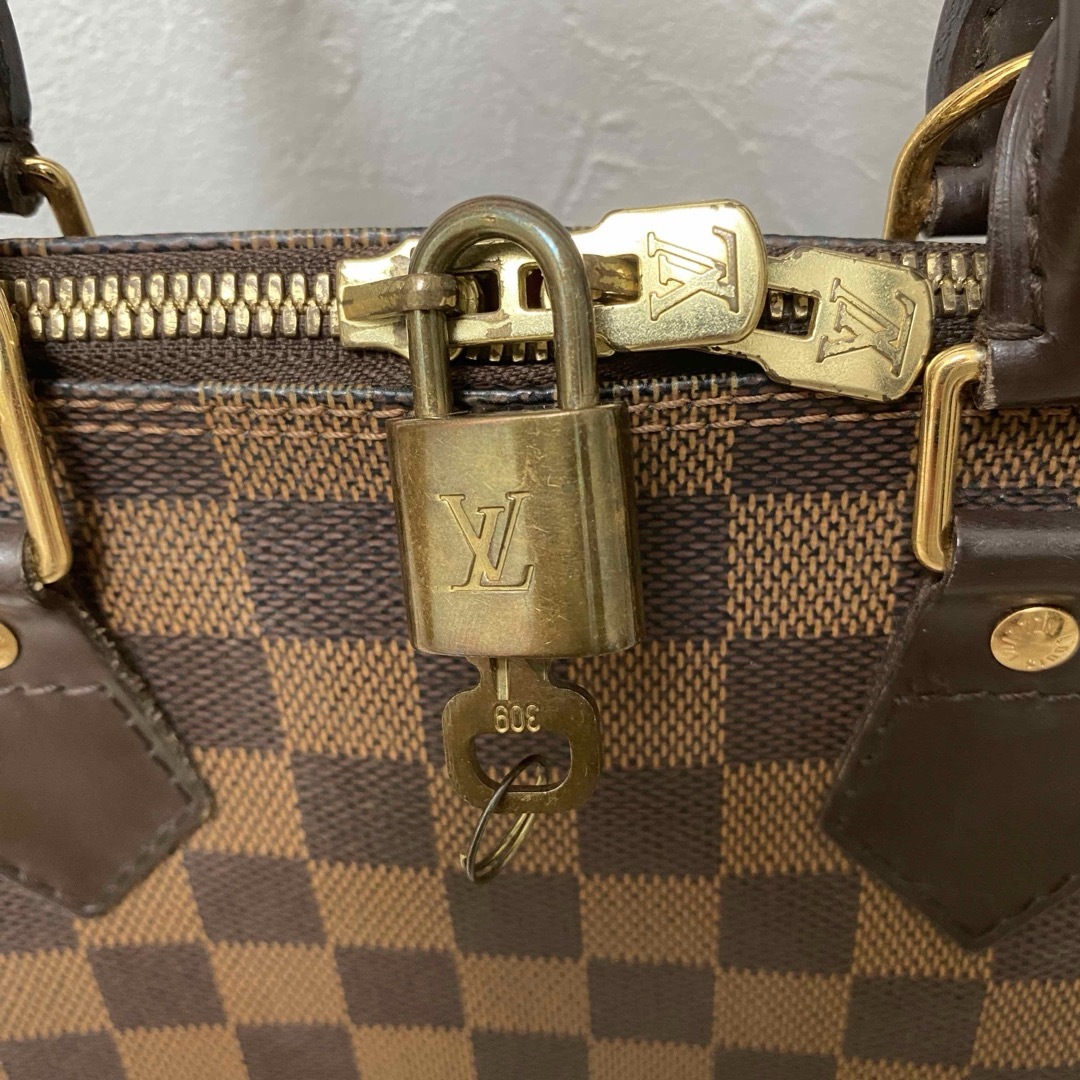 LOUIS VUITTON(ルイヴィトン)の美品⭐︎ルイヴィトン　アルマ　ダミエ レディースのバッグ(ハンドバッグ)の商品写真