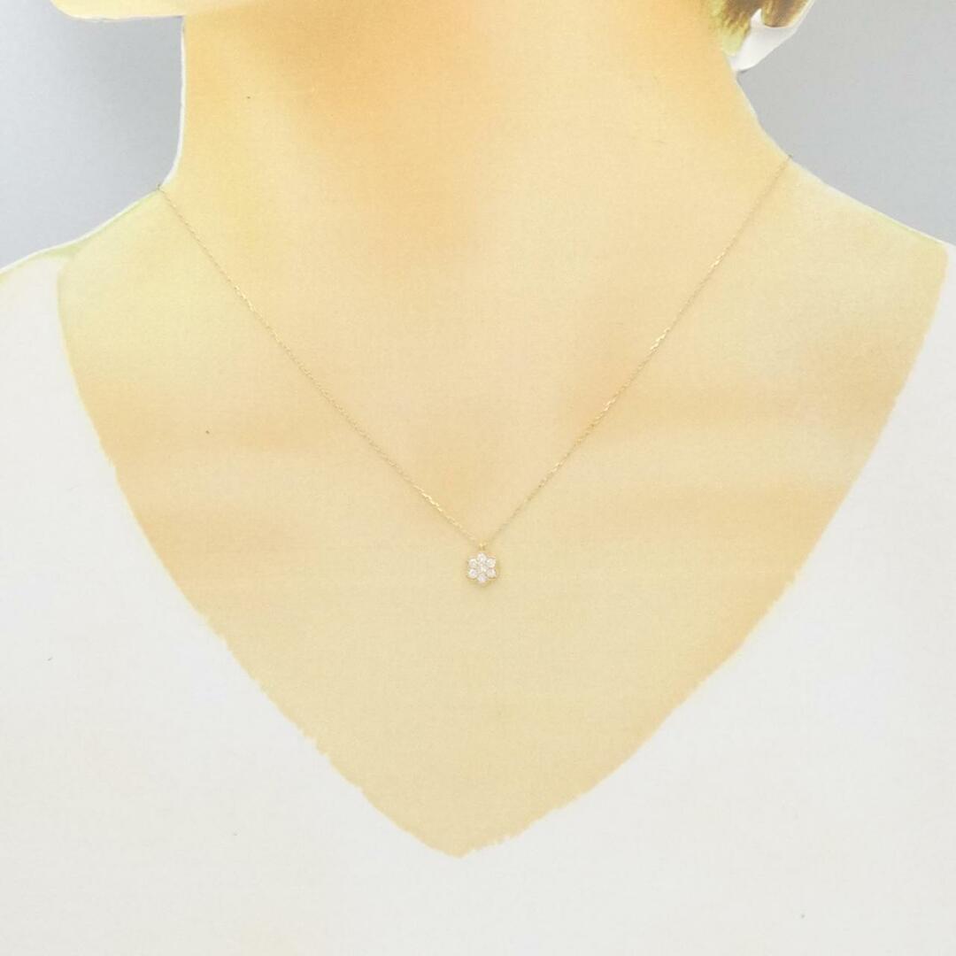 K18YG フラワー ダイヤモンド ネックレス 0.15CT レディースのアクセサリー(ネックレス)の商品写真