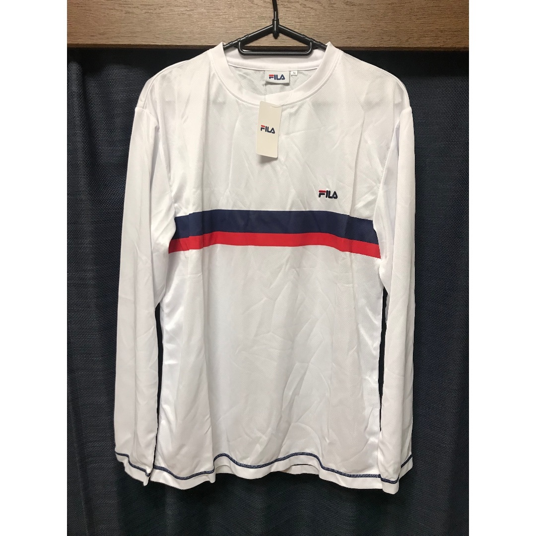 FILA(フィラ)のFILA 新品　タグ付き　長袖　白　 レディースのトップス(Tシャツ(長袖/七分))の商品写真