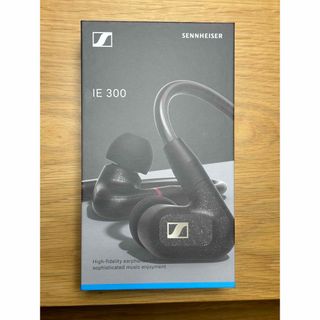 ゼンハイザー(SENNHEISER)のSennheiser IE300(ストラップ/イヤホンジャック)