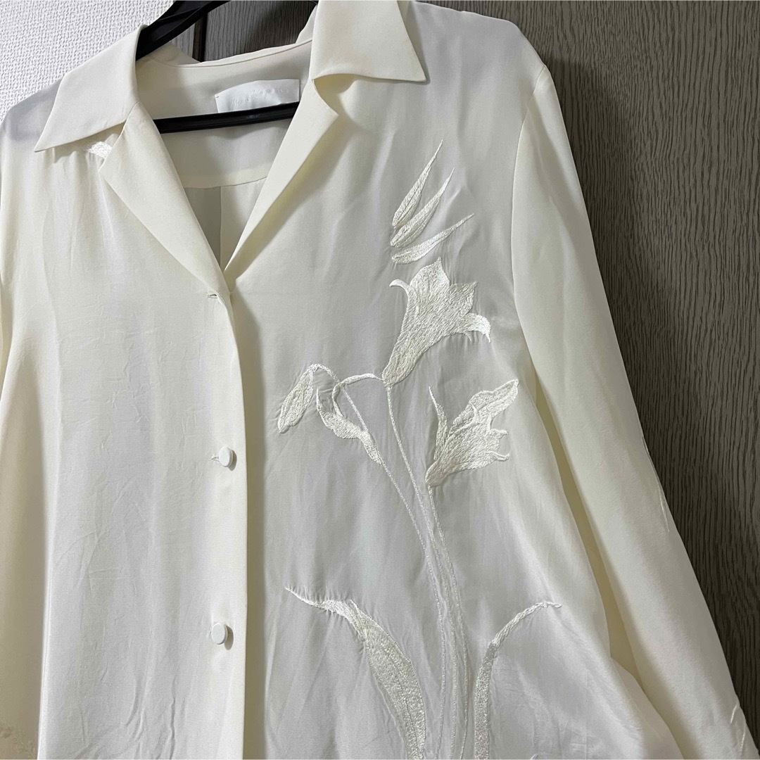 mame(マメ)のMame Floral Embroidery Open Collar Shirt メンズのトップス(シャツ)の商品写真