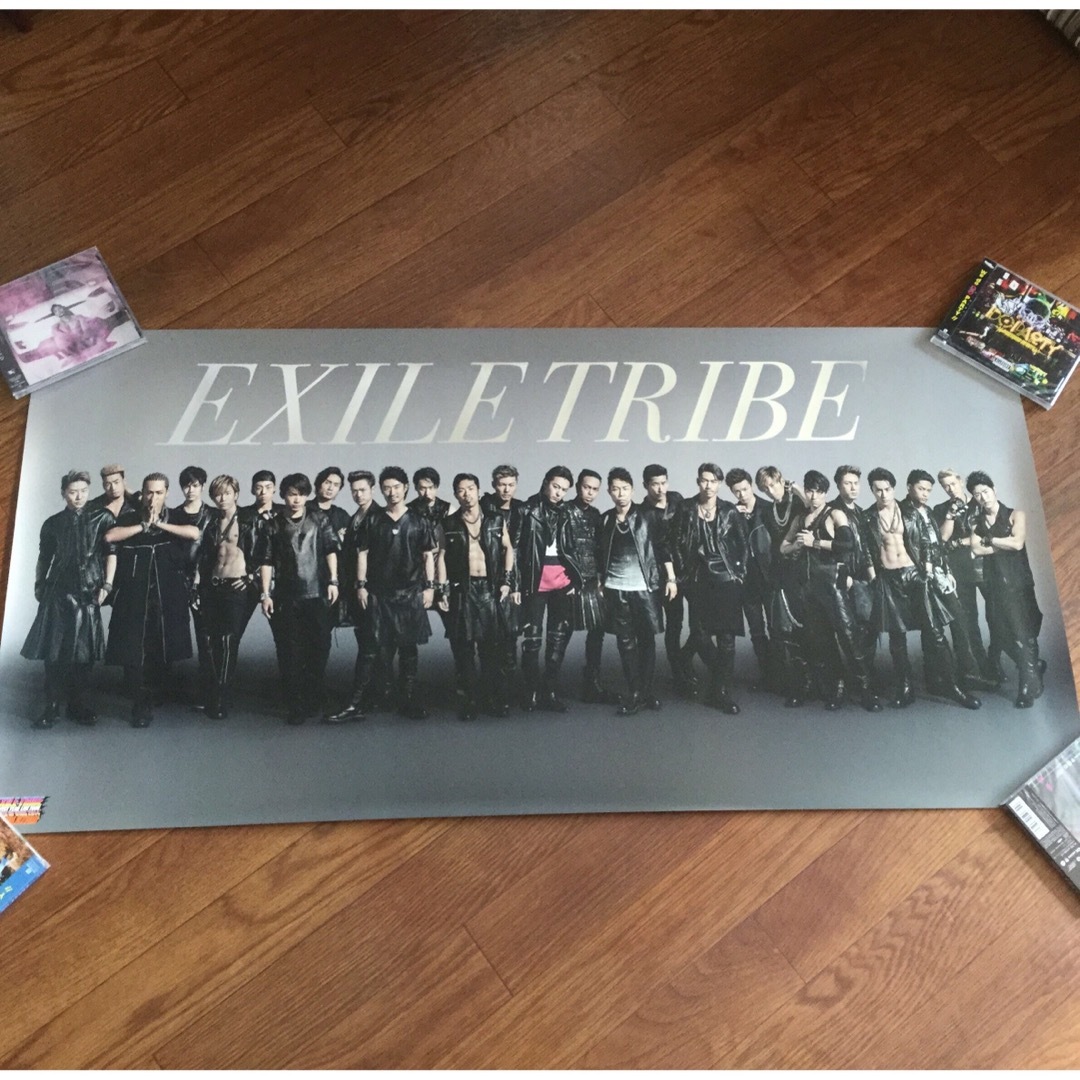 EXILE TRIBE(エグザイル トライブ)のEXILE TRIBE  THE REVOLUTION ポスター エンタメ/ホビーのタレントグッズ(ミュージシャン)の商品写真