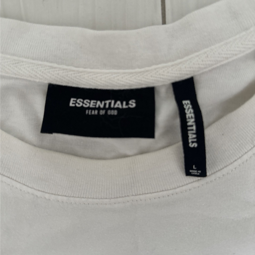 FEAR OF GOD(フィアオブゴッド)のFear Of God Essentials Boxy Photo Series メンズのトップス(Tシャツ/カットソー(半袖/袖なし))の商品写真