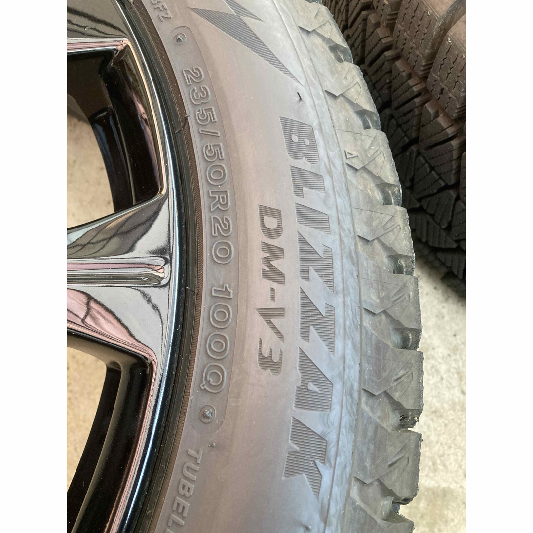 BRIDGESTONE(ブリヂストン)のcx60 スタッドレス　アルミホイール４本セット 自動車/バイクの自動車(タイヤ・ホイールセット)の商品写真