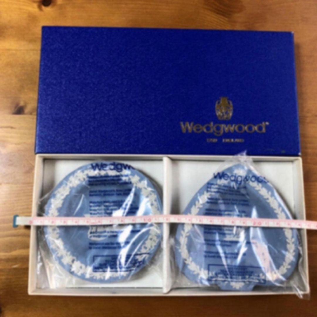 WEDGWOOD(ウェッジウッド)の新品 未使用 ウェッジウッド 小皿 2枚セット 箱付き インテリア/住まい/日用品のキッチン/食器(食器)の商品写真