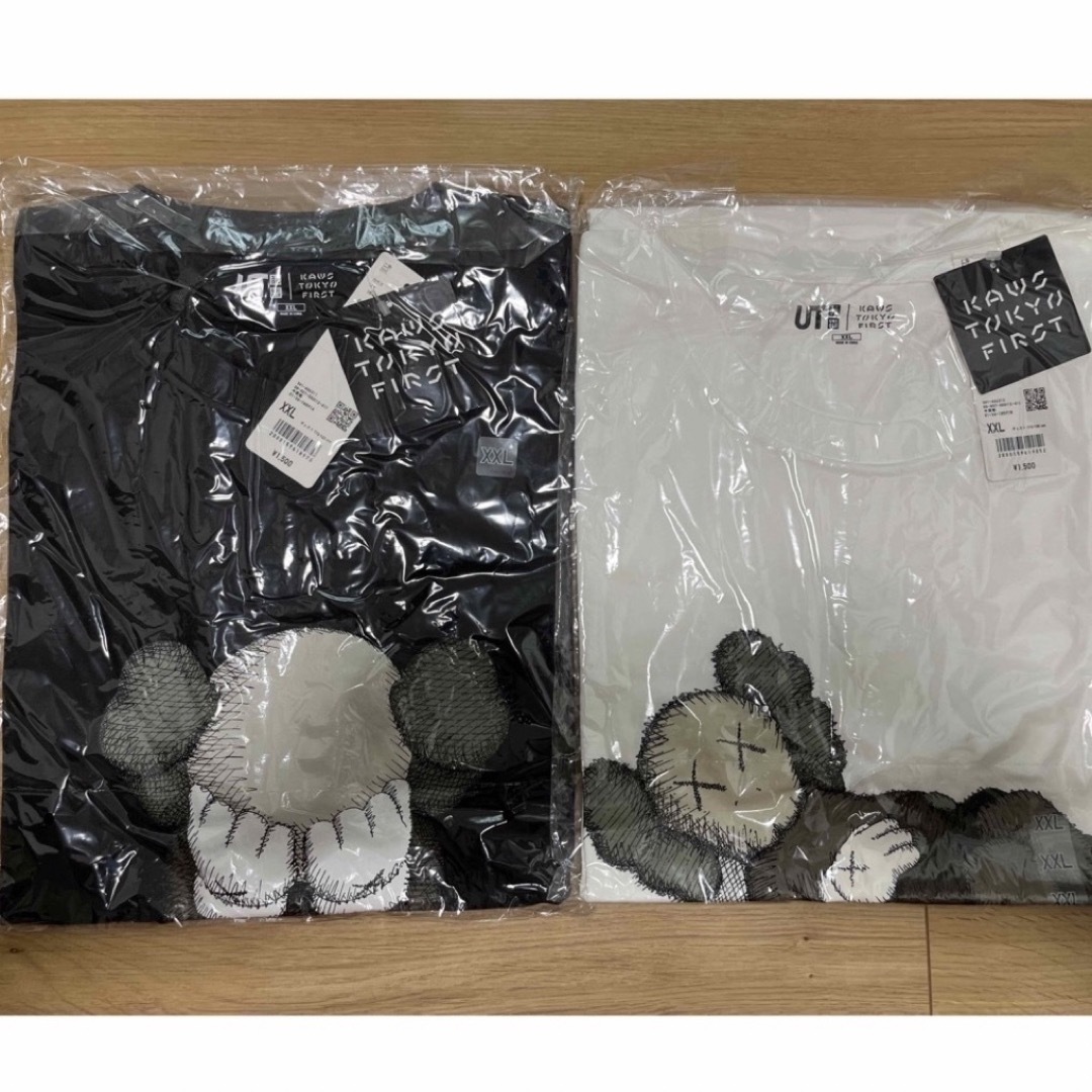 UNIQLO(ユニクロ)の  新品未使用　UNIQLO×KAWS UT ユニクロ×カウズ セットXXL メンズのトップス(Tシャツ/カットソー(半袖/袖なし))の商品写真