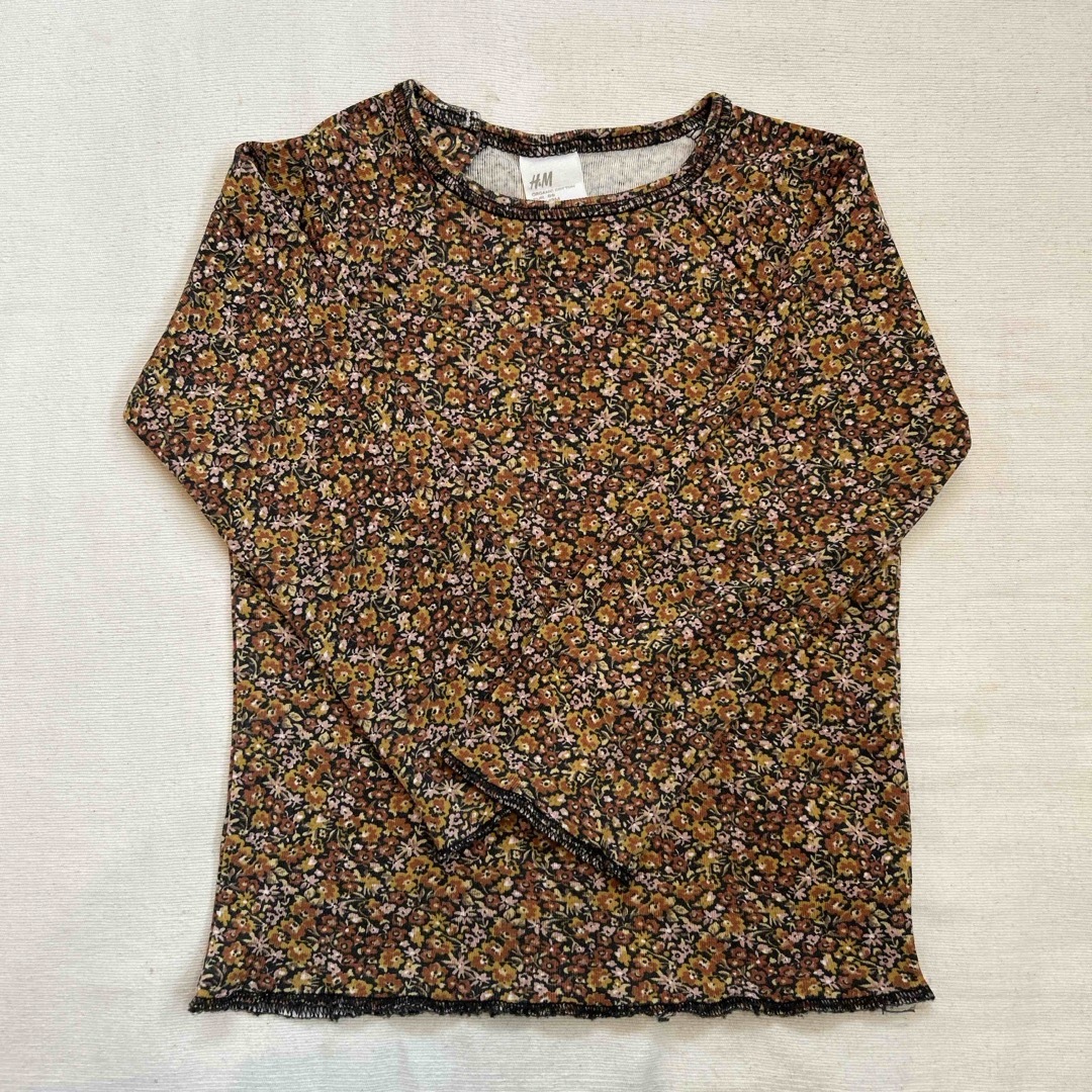 H&M(エイチアンドエム)のH&M セットアップ　キッズ　サイズ12-18M キッズ/ベビー/マタニティのキッズ服女の子用(90cm~)(Tシャツ/カットソー)の商品写真