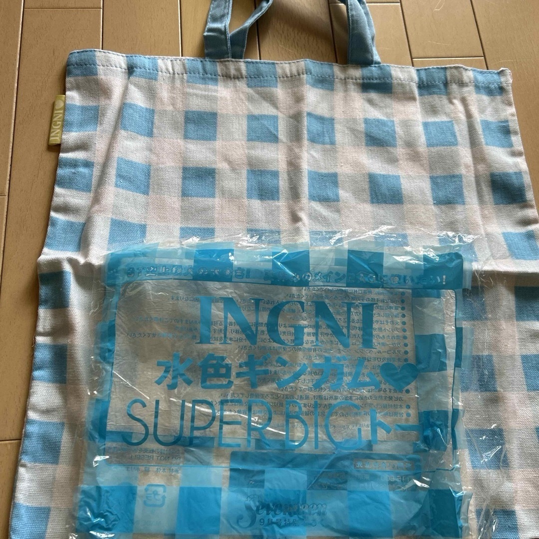 新品　INGNI 水色ギンガムバッグ レディースのバッグ(エコバッグ)の商品写真