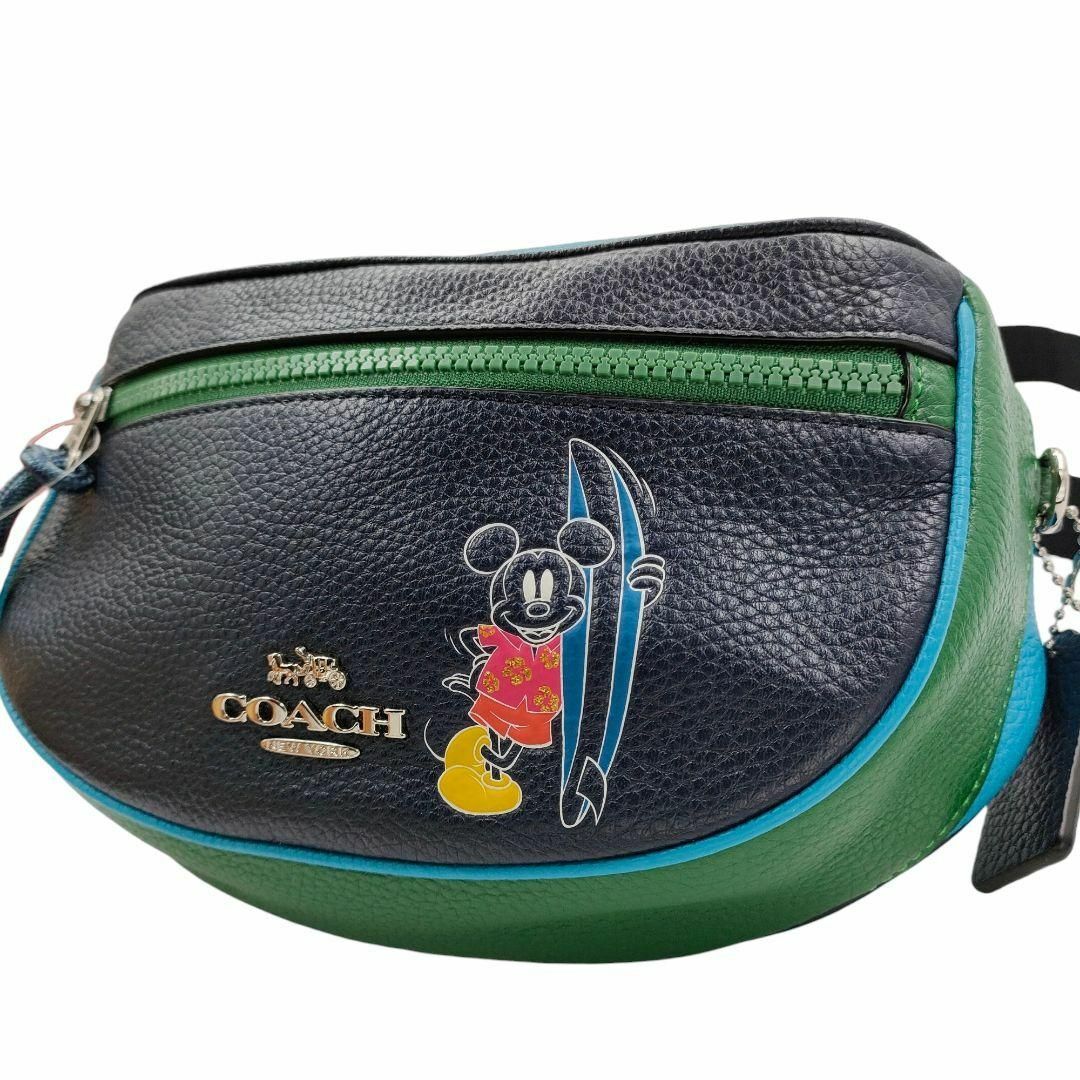 COACH(コーチ)の極美品 コーチ×ディズニー ウエストバッグ サーフミッキー シボ革 ネイビー レディースのバッグ(ボディバッグ/ウエストポーチ)の商品写真