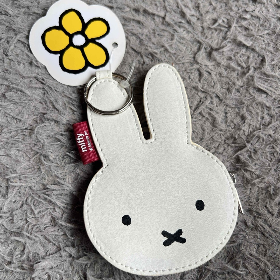 miffy(ミッフィー)のミッフィー 合皮フェイスコインケース EB183 レディースのファッション小物(コインケース)の商品写真