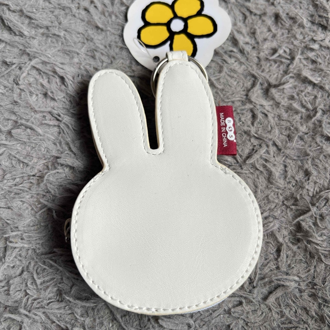 miffy(ミッフィー)のミッフィー 合皮フェイスコインケース EB183 レディースのファッション小物(コインケース)の商品写真