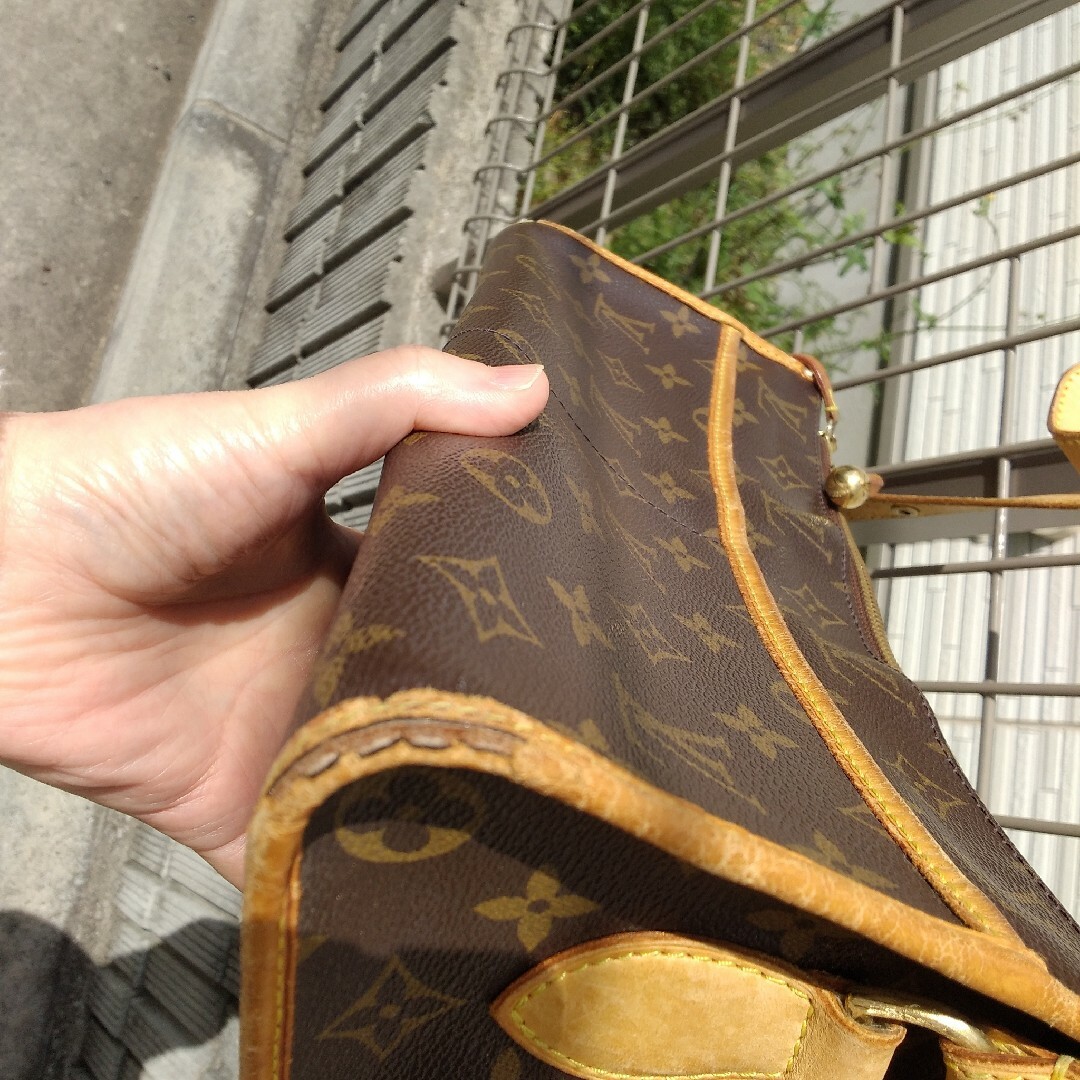 LOUIS VUITTON(ルイヴィトン)のルイヴィトン　ショルダーバッグ　ポパンクールロン　斜め掛け レディースのバッグ(ショルダーバッグ)の商品写真