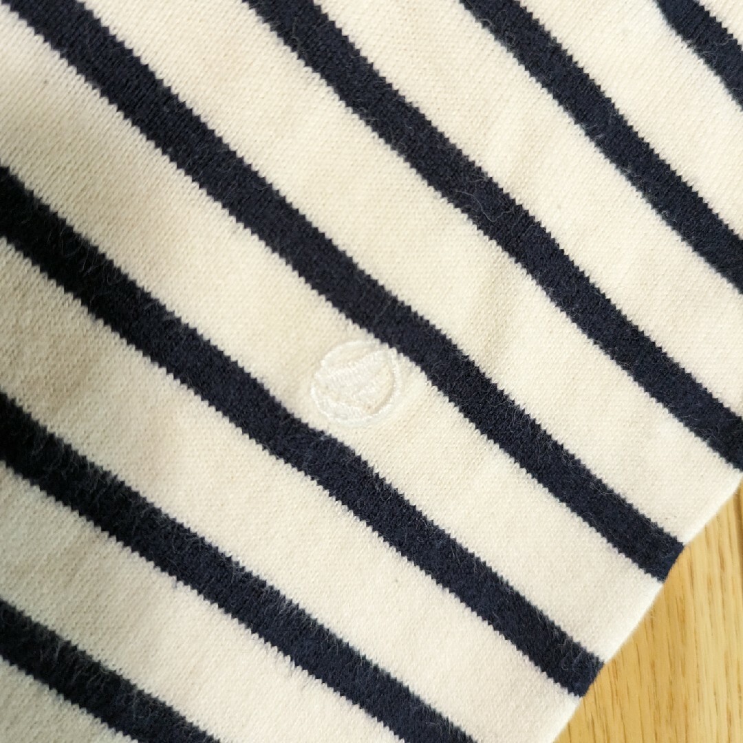 PETIT BATEAU(プチバトー)のプチバトー　ボーダー長袖カットソー　xxsサイズ レディースのトップス(カットソー(長袖/七分))の商品写真