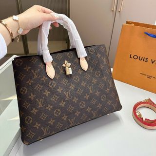 ルイヴィトン(LOUIS VUITTON)の人気沸騰【極美品】LOUIS VUITTONルイヴィトン トートバッグ(ショルダーバッグ)