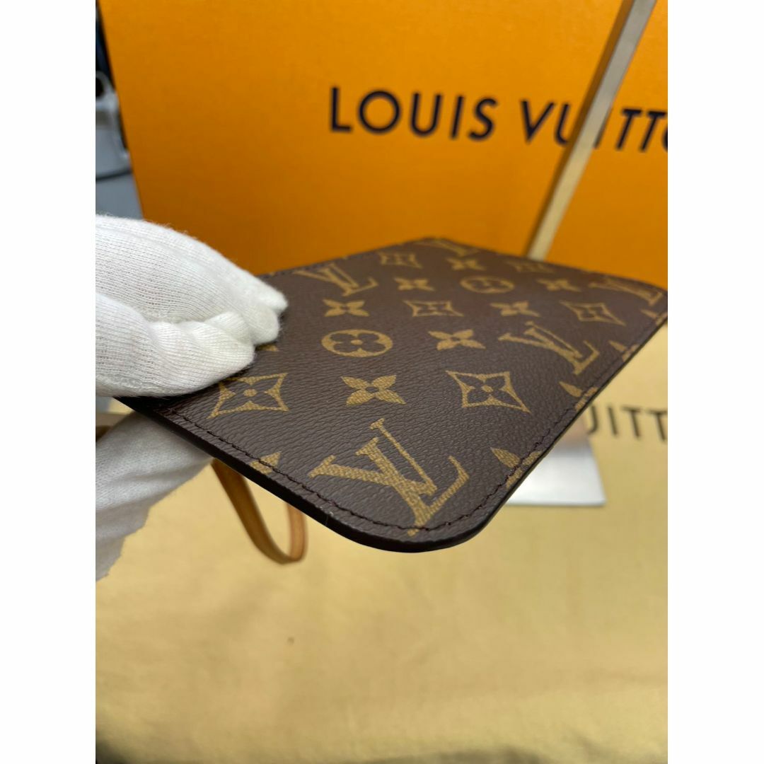 LOUIS VUITTON(ルイヴィトン)のルイヴィトン モノグラム MM ネヴァーフル ポーチ ピンク レディースのファッション小物(ポーチ)の商品写真