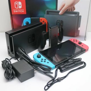 ニンテンドースイッチ(Nintendo Switch)の超美品 Nintendo Switch ネオンブルーネオンレッド  M555(家庭用ゲーム機本体)