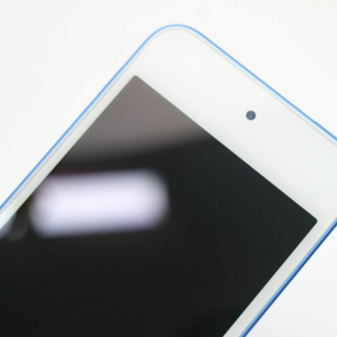 iPod(アイポッド)の超美品 iPod touch 第7世代 32GB ブルー  M555 スマホ/家電/カメラのオーディオ機器(ポータブルプレーヤー)の商品写真